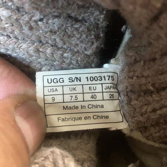 Ugg Australia Cambridge knit fold boots / booties. - Picture 12 of 13